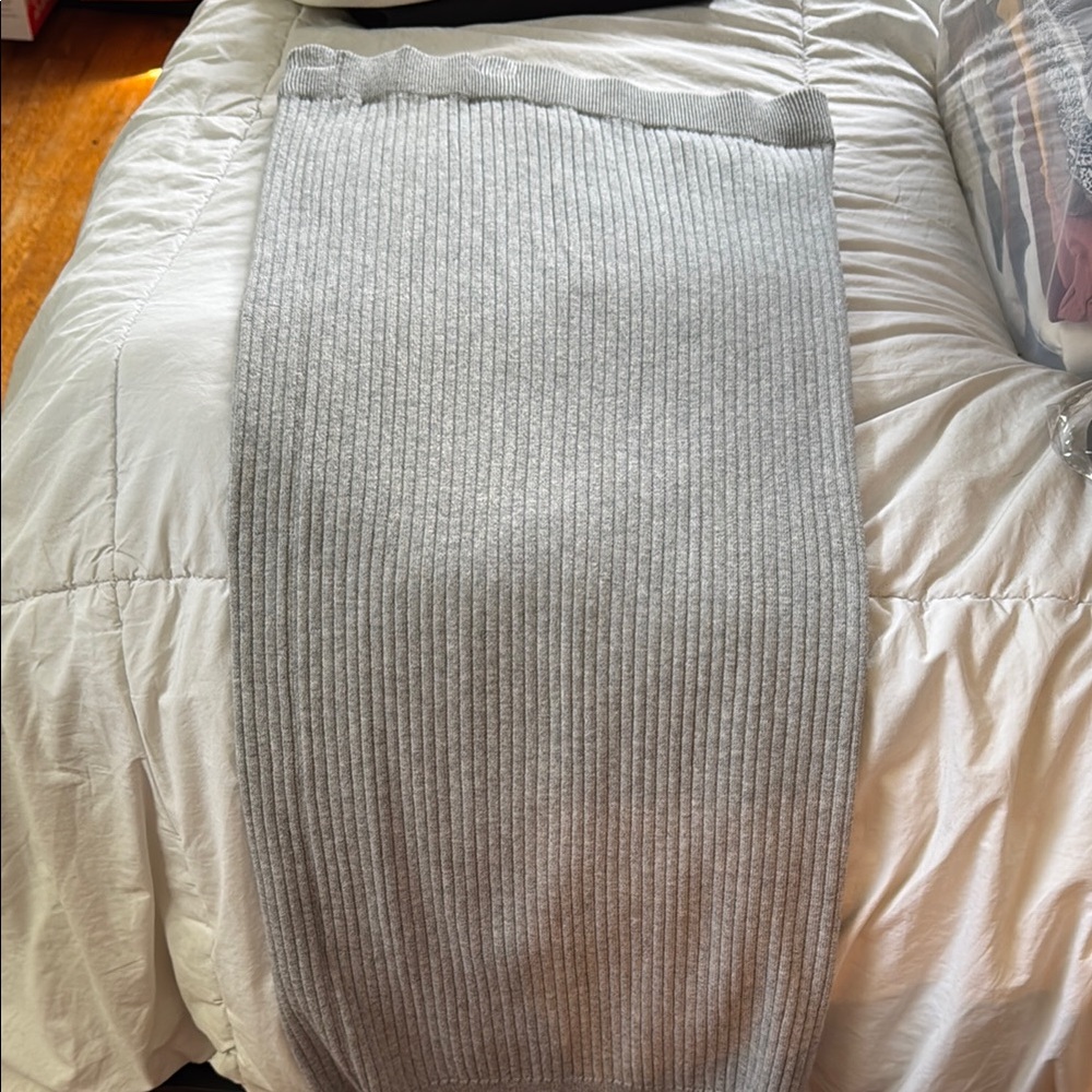 Gray Ribbed Maxi Pencil Skirt